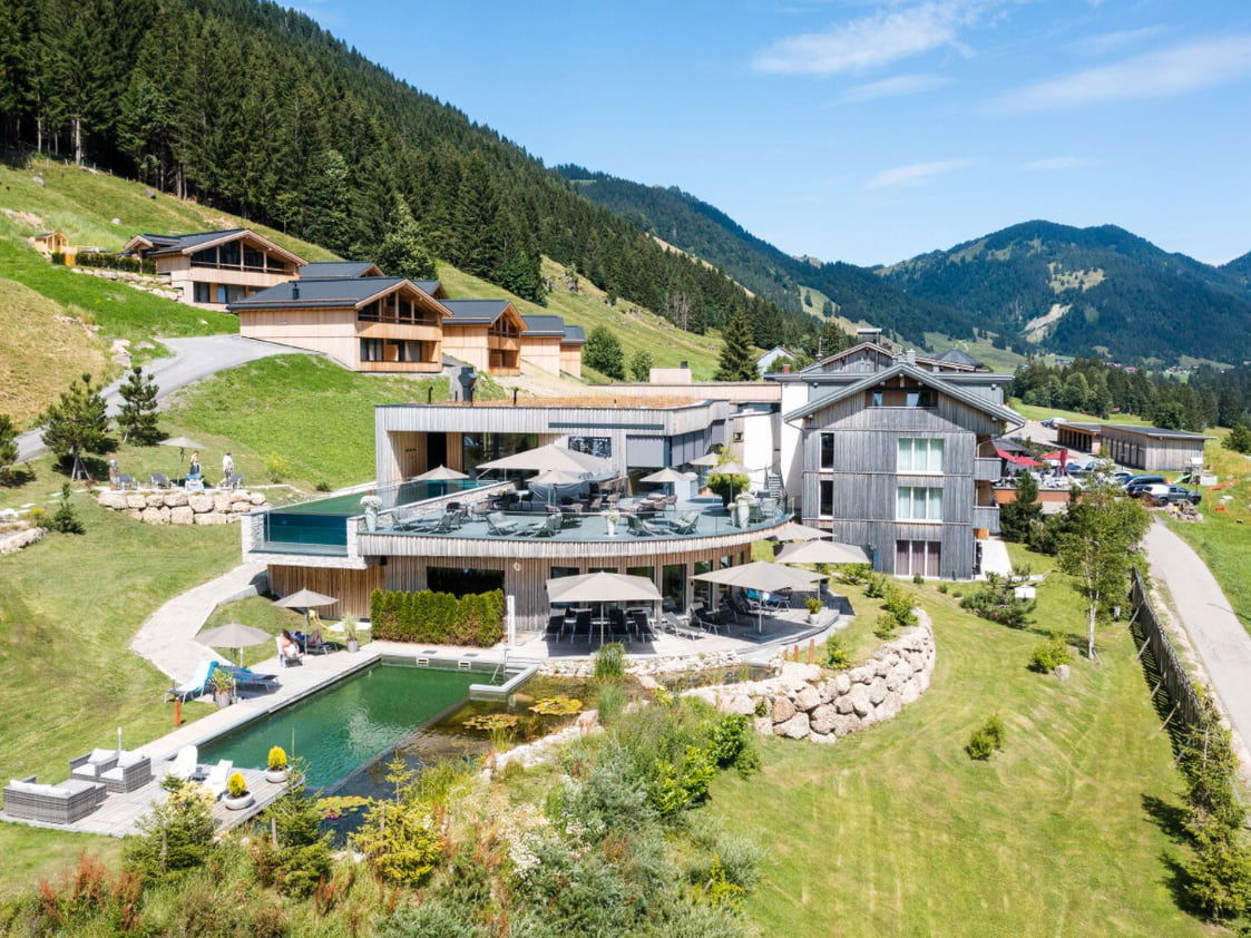 Das hundefreundliche Hotel Torghele's Wald & Fluh in Balderschwang.